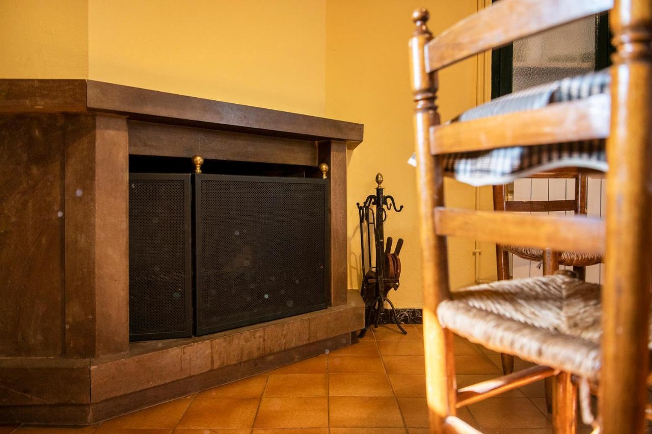 Casa Rural, Can Cirera Serinya Luaran gambar